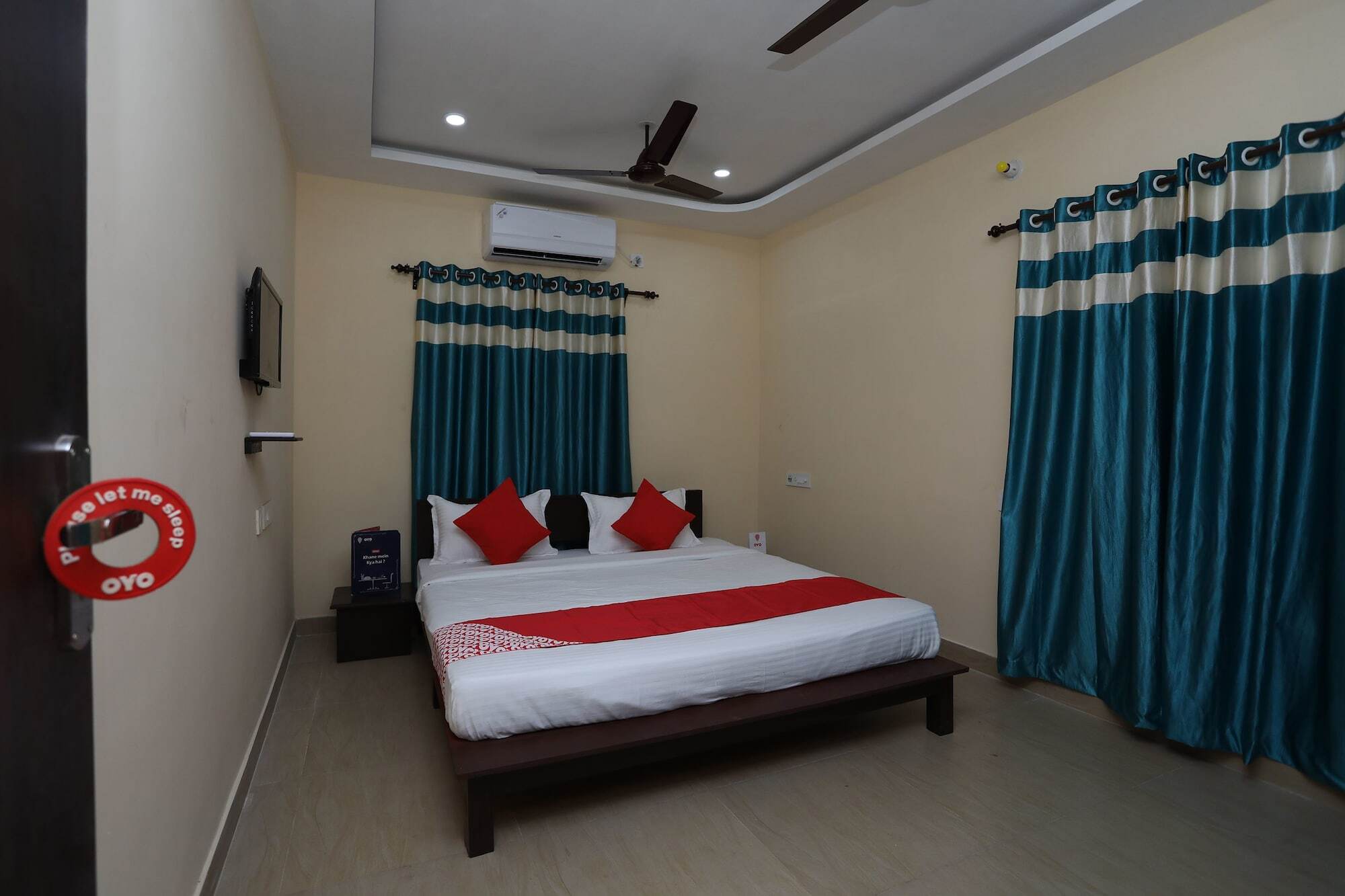 Oyo 17376 Happy Spring Inn โกลกาตา ภายนอก รูปภาพ